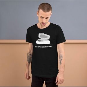 Witches cauldron graphic T-shirt